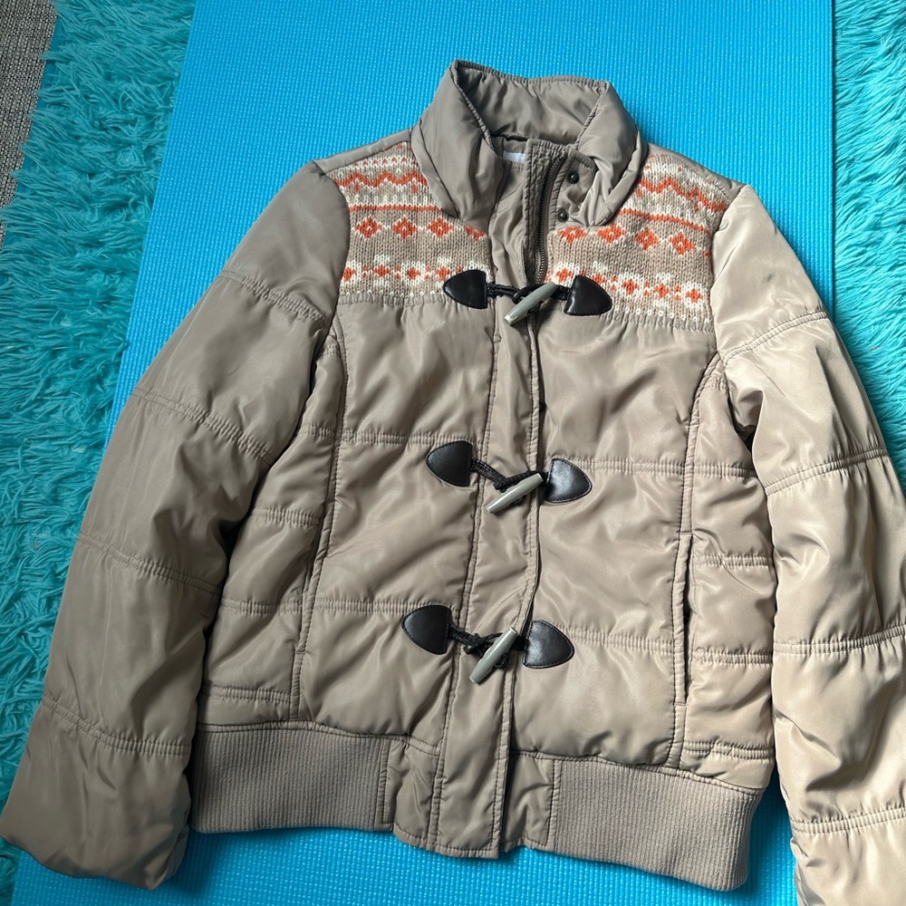 Bossing Stylish Tan Jacket with Toggle Closures